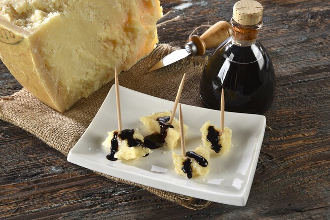 Balsamic Vinegar, Pavarotti And Ferrari Museum Tour - Stop 1: Acetaia Villa San Donnino Balsamic Vinegar Tour and Tasting