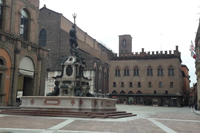 Bologna : a walk into history - Santo Stefano’s Seven Churches: Sancta Jerusalem and Meaningful Symbols