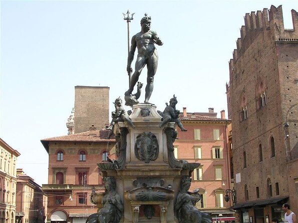 Bologna: Full meal Food Tour with Local Delights by Do Eat Better - Bologna’s food tour plan: why it feels like a real meal
