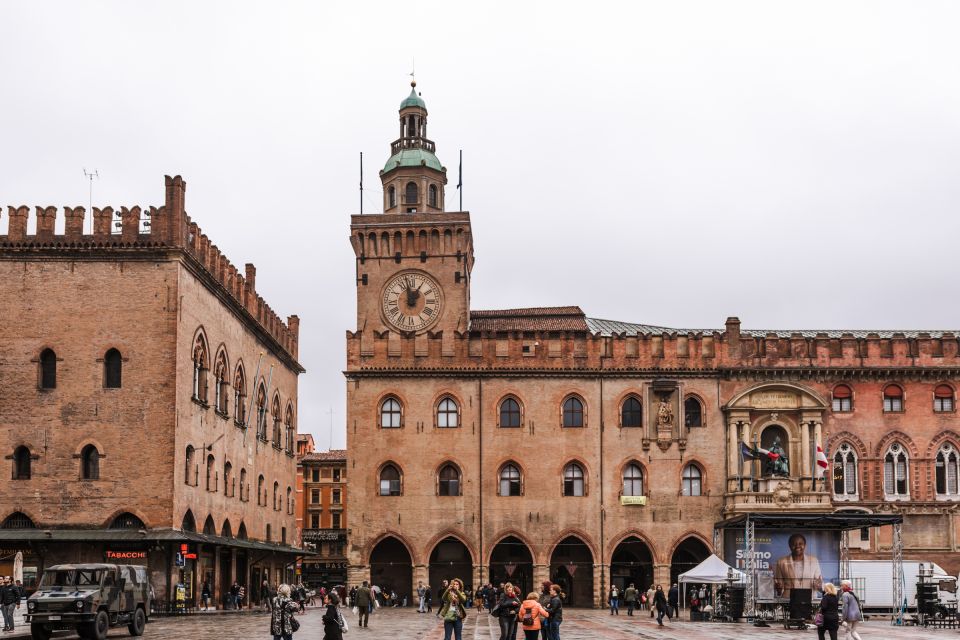 Bologna: Highlights and Hidden Gems of the City Tour - Languages, Access, and Group Size: Small Details That Matter