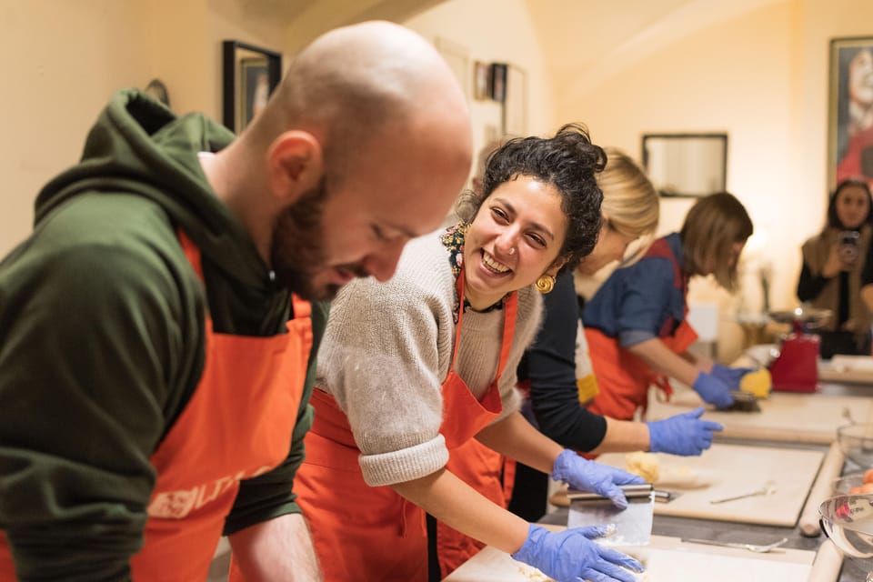 Bologna: Pasta Tagliatelle Ragu Cooking Class with Spritz - Bologna cooking class energy: aperitivo first, then pasta