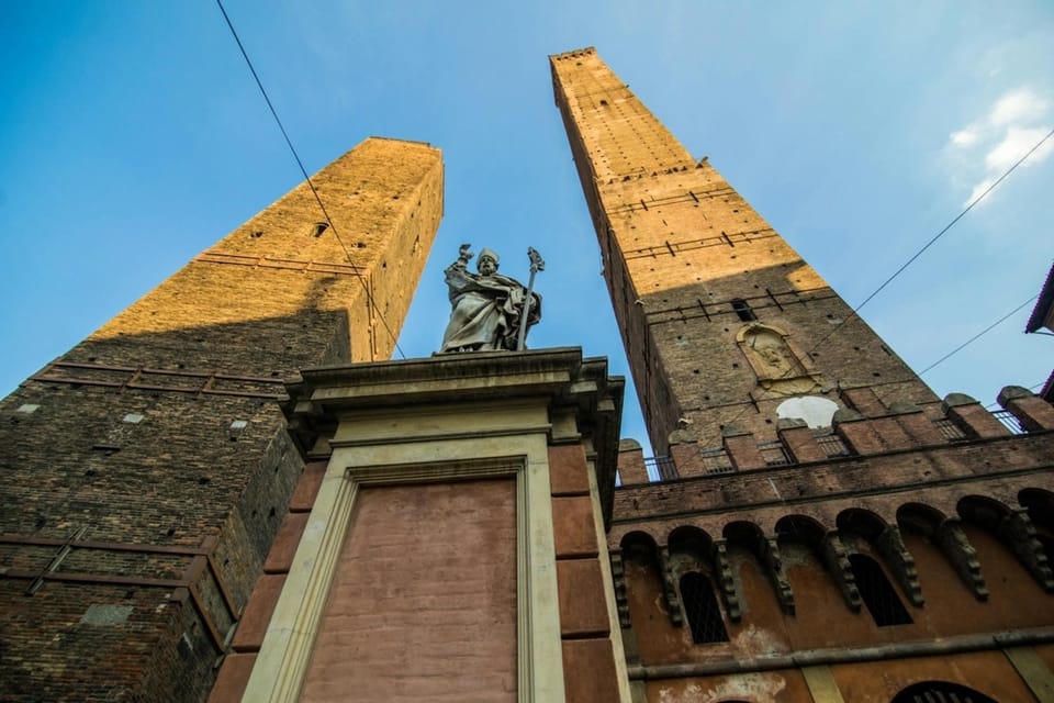 Bologna: Private Top Historical Sites Guided Walking Tour - Price and value: is $147.27 per person worth it?