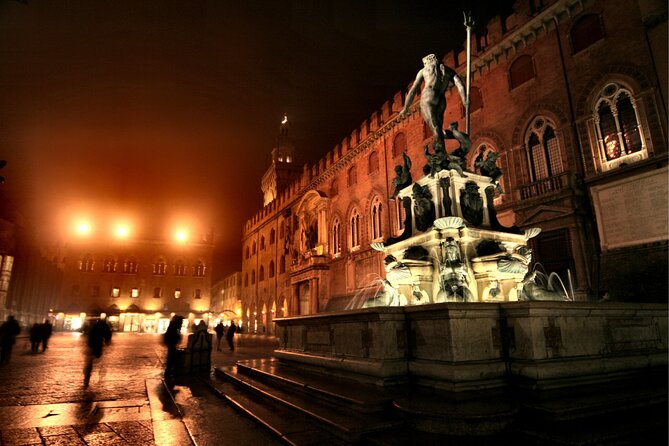 Bologna Scavenger Hunt and Highlights Self Guided Audio Tour - Who should book this Bologna scavenger hunt