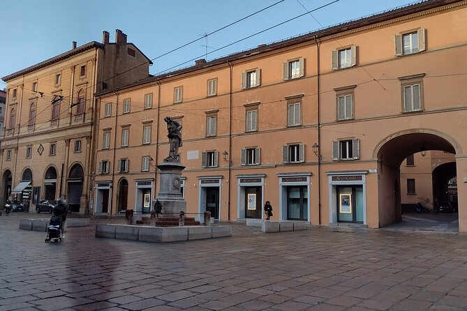Bologna's Ancient and Recent History: A Self-Guided Audio Tour - A pop-culture detour: Roxy Bar and Vasco Rossi’s Vita Spericolata