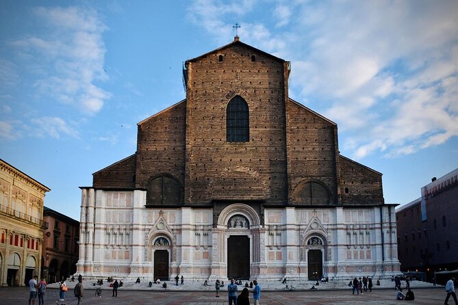 Private Local Tour Guide Bologna: Kickstart your Trip, 100% Personalized - Key highlights at a glance