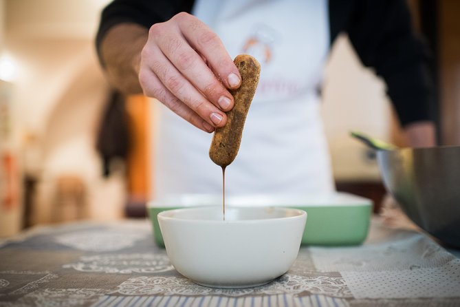 Private Pizza & Tiramisu Class at a local's home with tasting in Bologna - Food, Wine, and Coffee Included: How the Tasting Works for Your Day