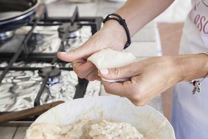 Private Pizza & Tiramisu Class at a local's home with tasting in Bologna - Price and Booking Value: Is $168.72 Worth It?